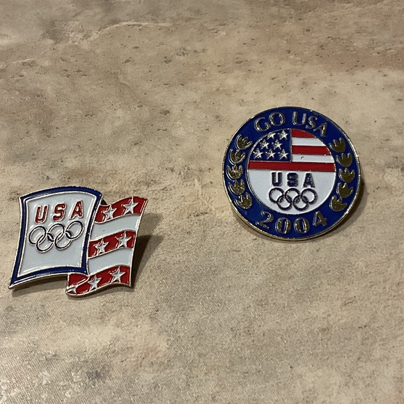 Vintage USA Olympic Pins 2004 Enameled set of 2 - Picture 1 of 7